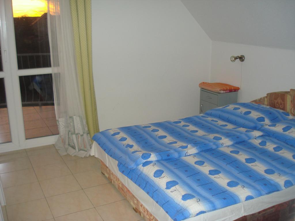 Klassz Apartmanház Balatonfüred Quarto foto